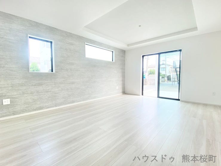 ■□■安らぎと笑顔の中心地■□■陽光が優しく降り注ぎ、会話が自然と弾む。ここでは、毎日が特別な時間へと変わります