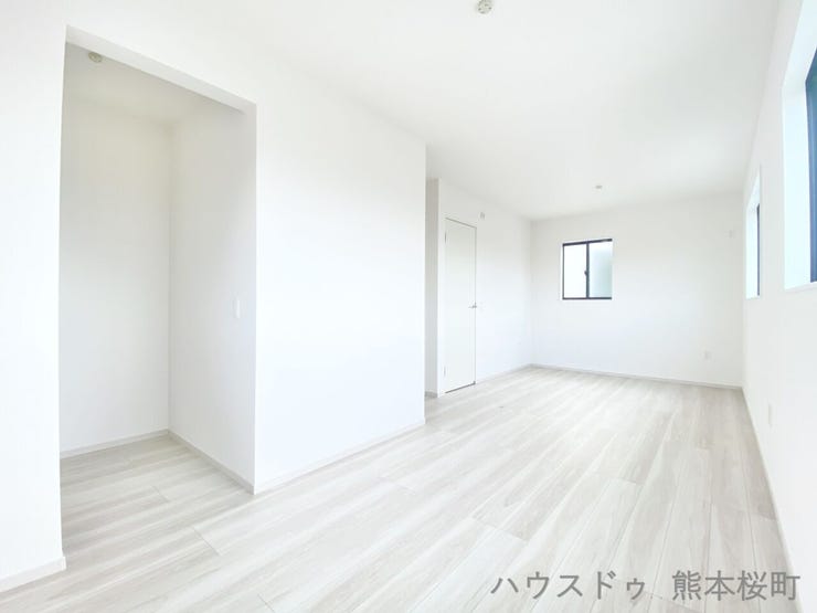 ■□■用途が広がる、自由な居室■□■寝室、書斎、趣味の部屋。家族の成長やライフスタイルに合わせ、様々な使い方ができる快適な空間です。間仕切り可能です