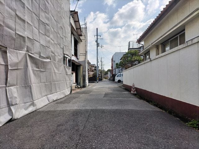 南側道路 西から東方向