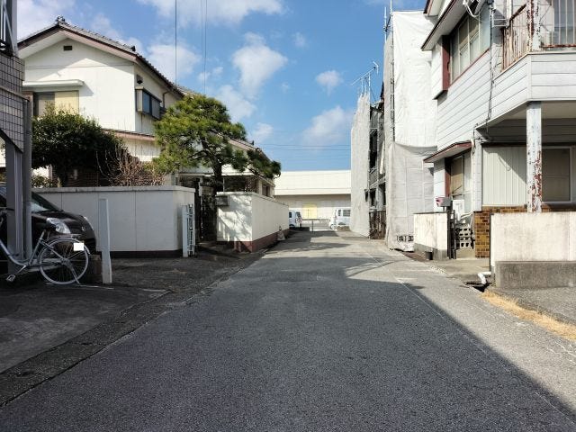 南側道路 東から西方向