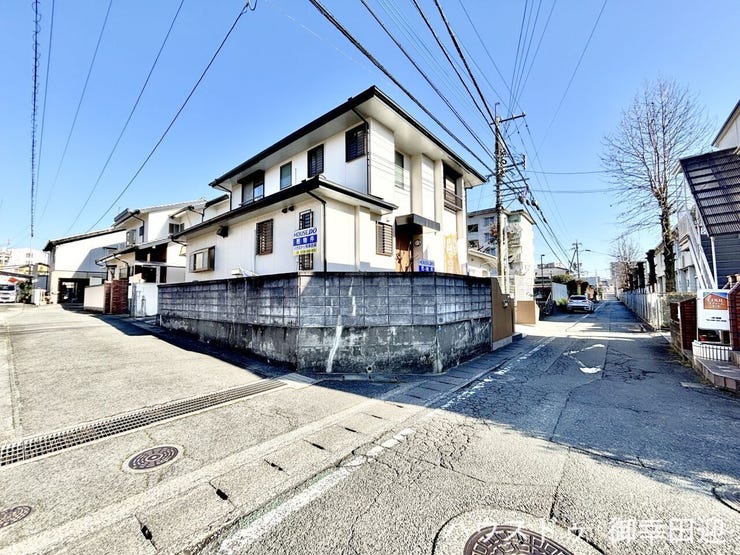 ■理想を叶える新しい暮らしの舞台■高いデザイン性と機能性を兼ね備えた住まい。ここで、家族の新しい物語が始まります。