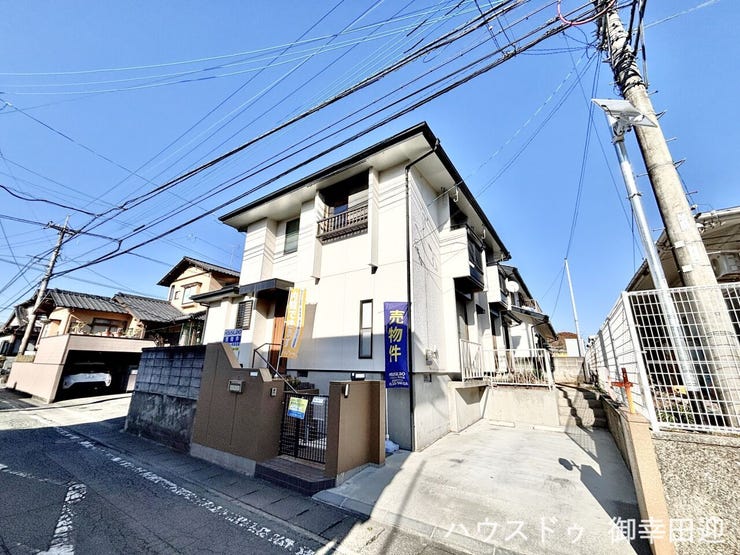 ■車と趣味の幅が広がる場所■単なる駐車スペースではない、洗車やタイヤ交換、DIYにも使える多目的な屋外スペースです。