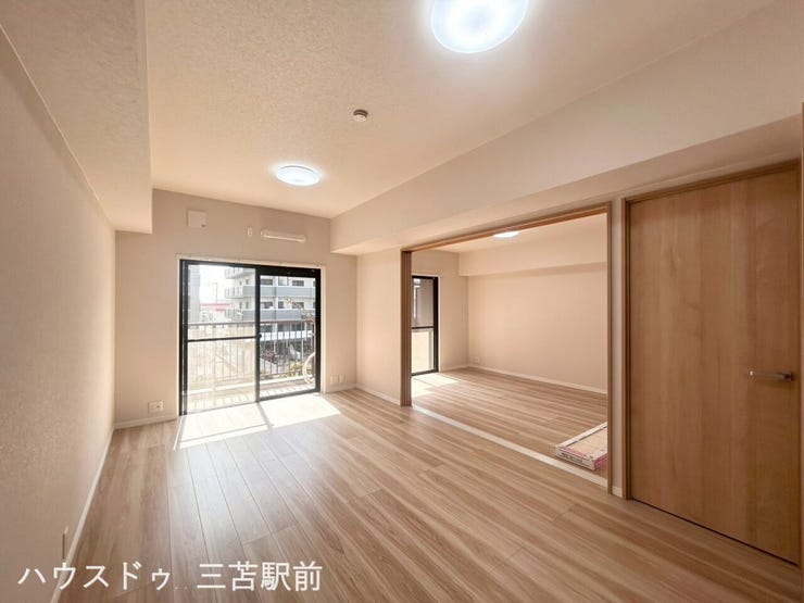 ~同メーカー施工例~
リビング