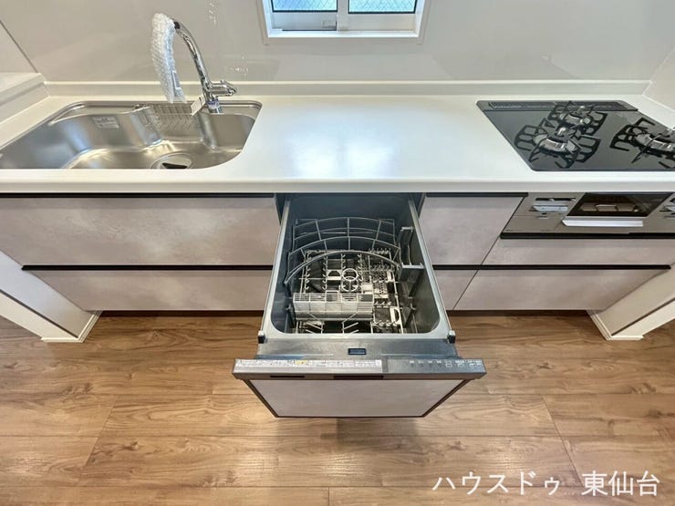 暮らしの相棒、食洗器付きのキッチンです♪