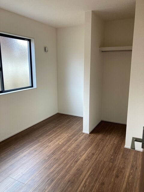 すべての洋室には、たっぷり収納できるクローゼットが設置してあります。(同社施工例)