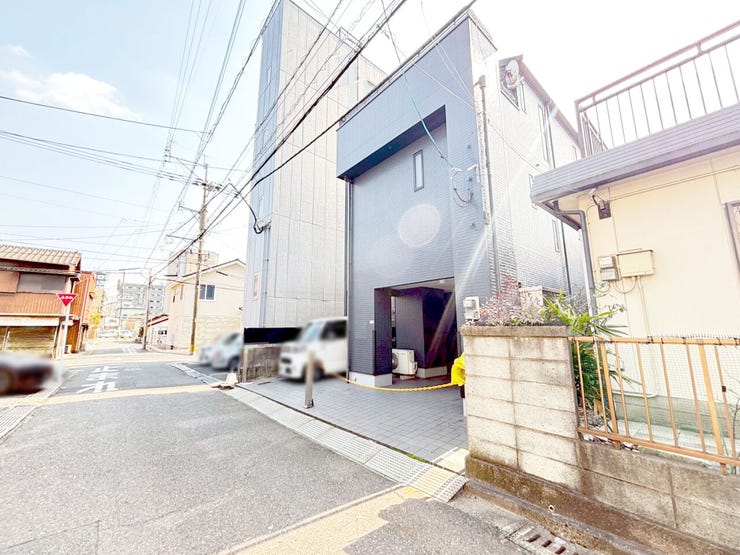 小倉北区木町 中古戸建て♪駅チカ♪清水小まで徒歩約5分で通学安心♪スーパーまで徒歩約4分で買物便利♪