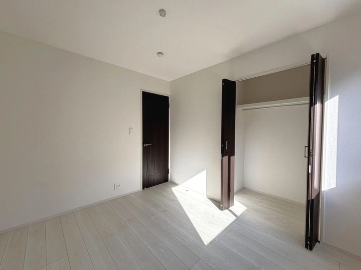 2階中央洋室(5.25帖)