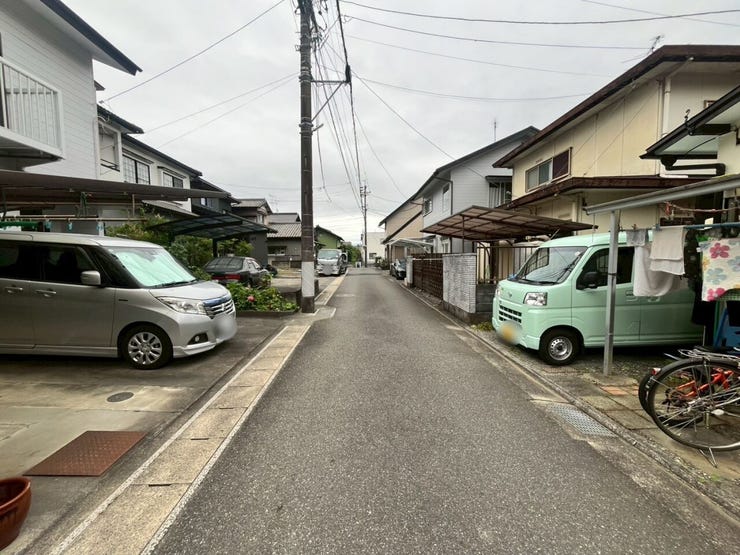 前面道路になります。