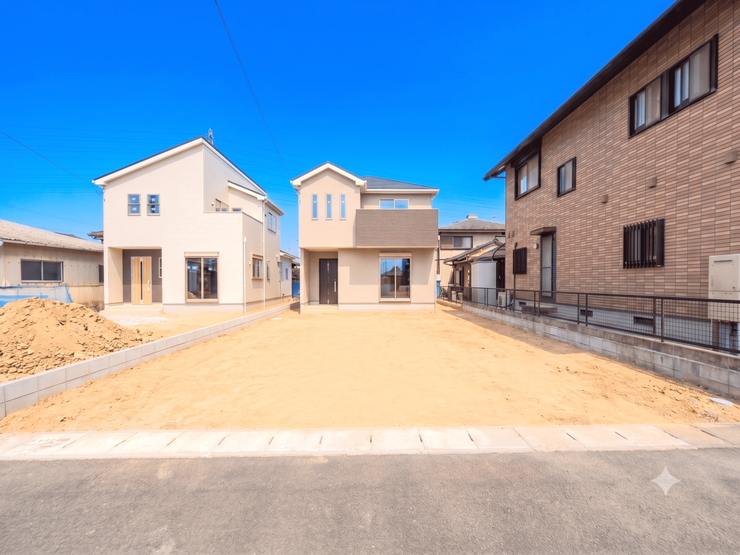 騒音や混雑が少ない閑静な住宅街は、家族連れや静かな暮らしを求める方におすすめです!
さらに当物件と同様の物件の見学が可能です!気になる方はお気軽にお問い合わせください♪