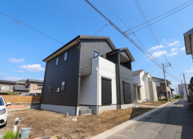 小城市三日月町久米