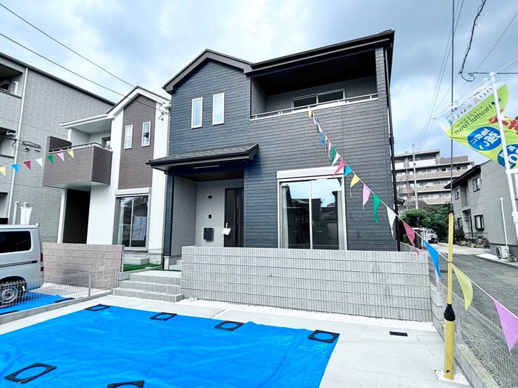 ■車と趣味の幅が広がる場所■単なる駐車スペースではない、洗車やタイヤ交換、DIYにも使える多目的な屋外スペースです。