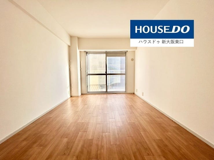 多機能トイレに加えて上部棚で利便性抜群