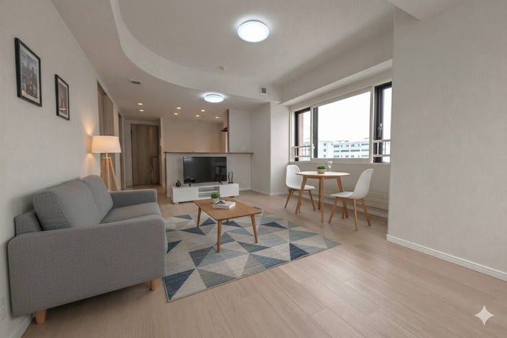 ◆LDK(約18.5帖)◆
ご友人との集まりや家族との日常の生活が快適に過ごせます♪この広さなら多様なインテリアデザインのアイディアを実現しやすく、ライフスタイルに合わせてカスタマイズ可能です☆