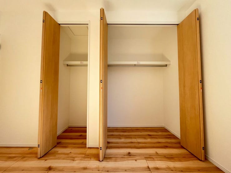 2階 洋室② 収納