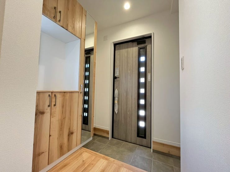 玄関と玄関収納