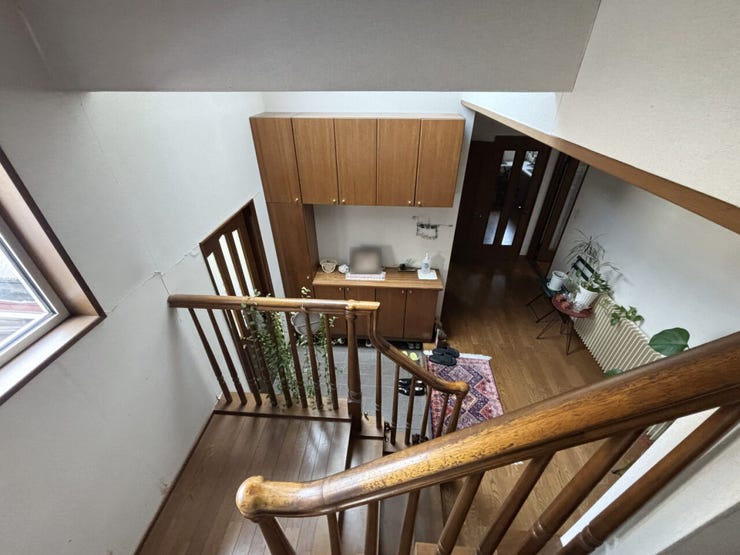 室内(2026年2月)撮影
◎現地案内予約受付中!◎
階段や吹抜部分に窓が設けられているため、広く感じることができます◎