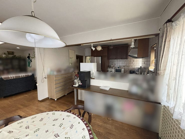 室内(2026年2月)撮影
◎現地案内予約受付中!◎
ダイニングスペースとリビングスペースを分けて使えるため、メリハリをつけてお過ごしいただけます!