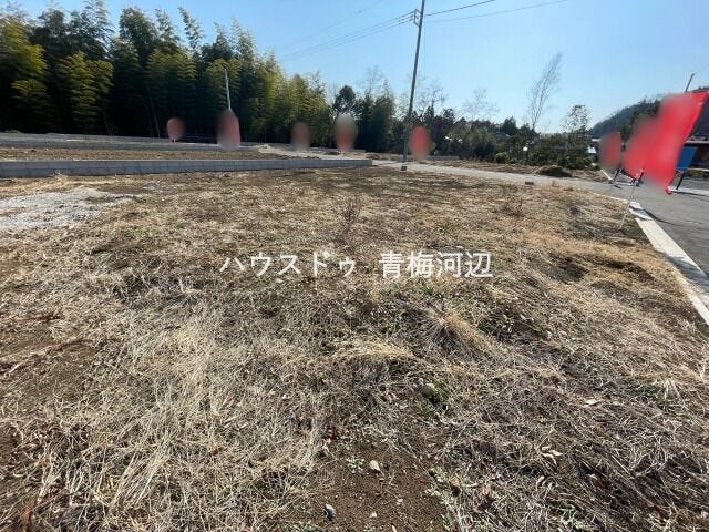 【外観】
建築条件が無い土地ですのでお好きなハウスメーカーで建築可能です!間口が広いので駐車がしやすいお土地です。