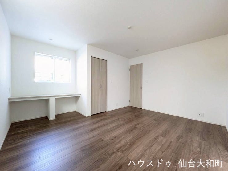 限られた土地でも、広々とした住空間を確保できる3階建て住宅