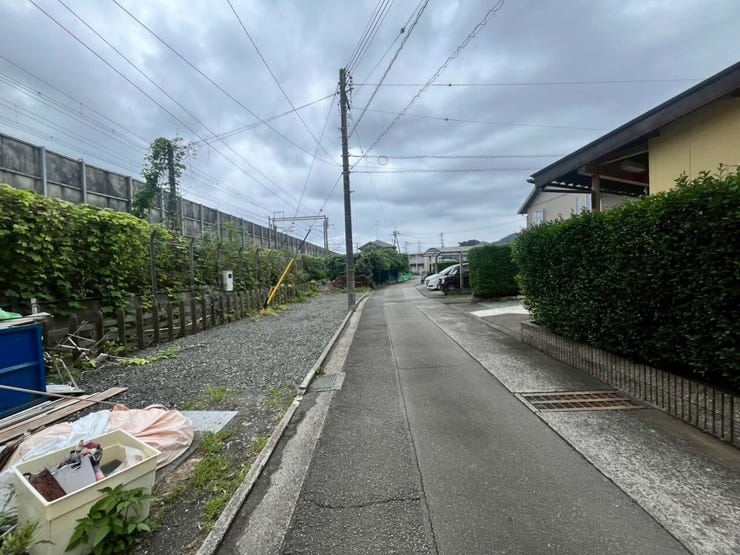 幅約4.0mの前面道路です。