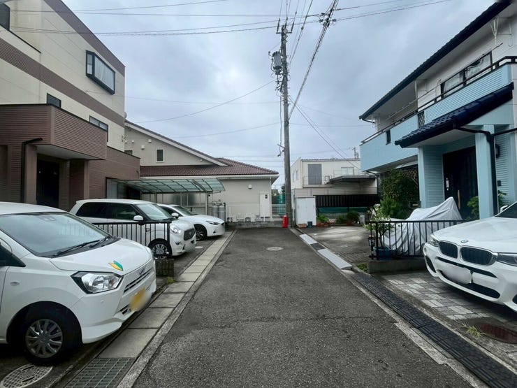 前面道路になります。