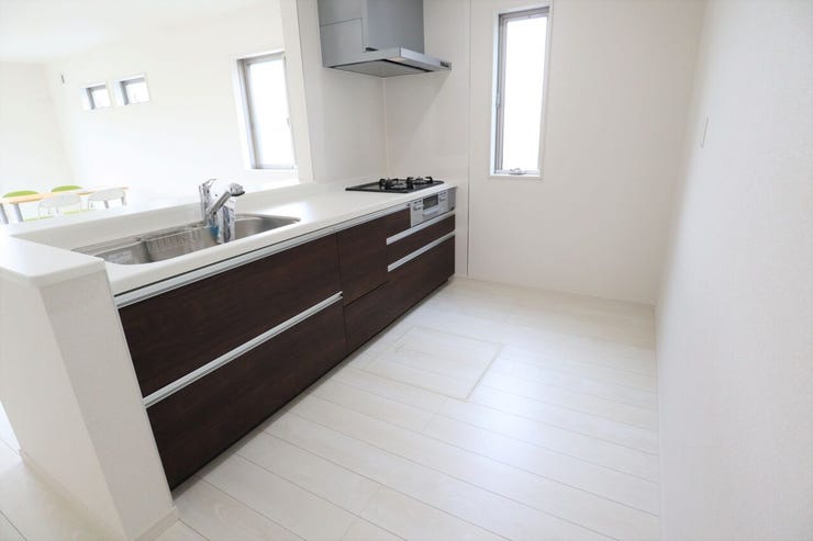 ◇キッチン◇ 同仕様
使い勝手の良いカウンターシステムキッチン♪
家事がはかどりそうです♪