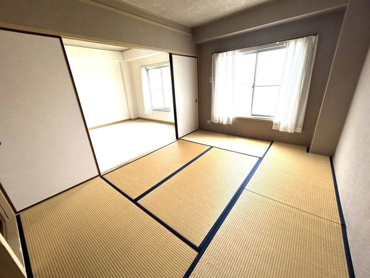 ◆北東側和室
光が差し込む明るいお部屋です♪