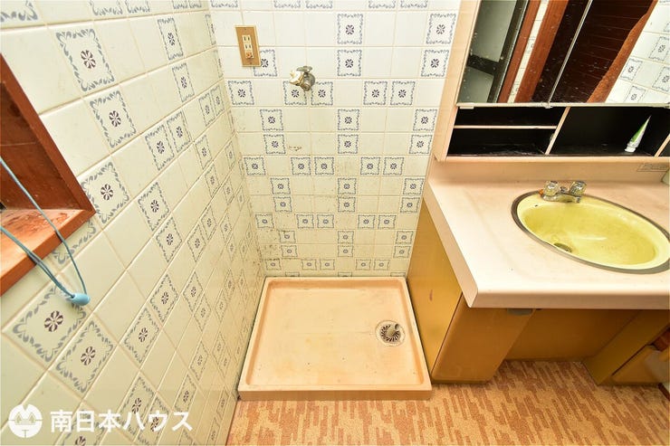 【1階洗濯機置場】洗濯パン付きです!