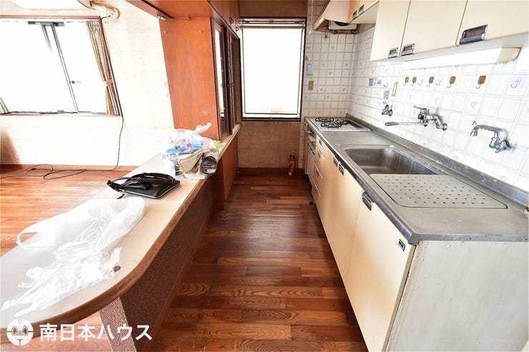 【キッチン】カウンターのあるキッチンスペースです!