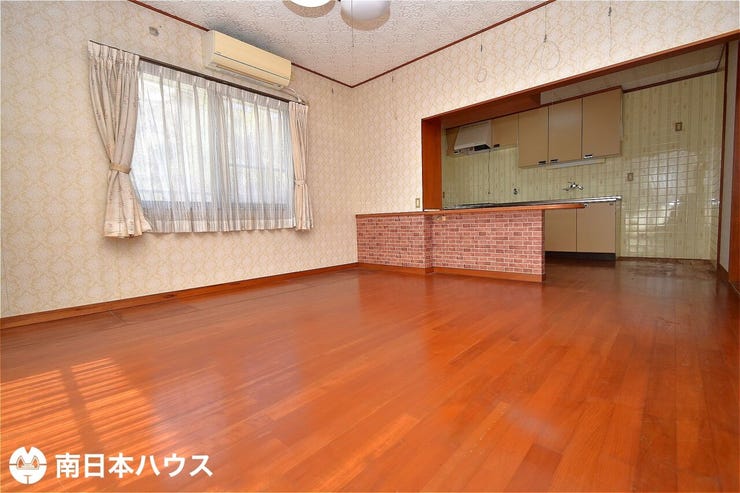 【リビング】2階のリビングです!2世帯で暮らせるお家です♪