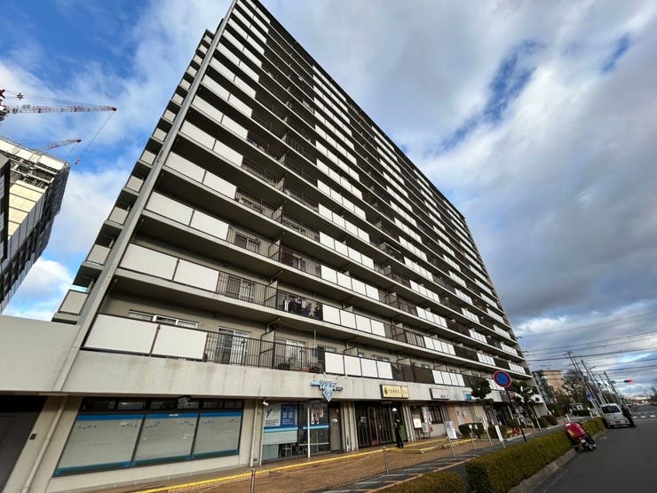 守山駅東口にほど近く、静かで落ち着いた環境が暮らしにゆとりを与えます