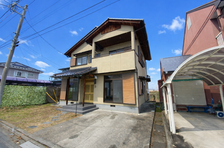 普通車1台以上駐車可能です。