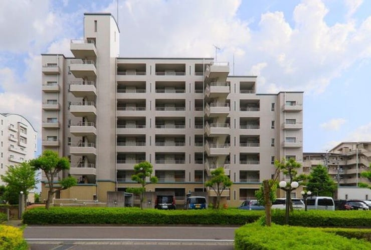 【外観】
住宅ローンのご相談だけでもOK!
専門スタッフがお客様にベストな方法をご提案致します♪