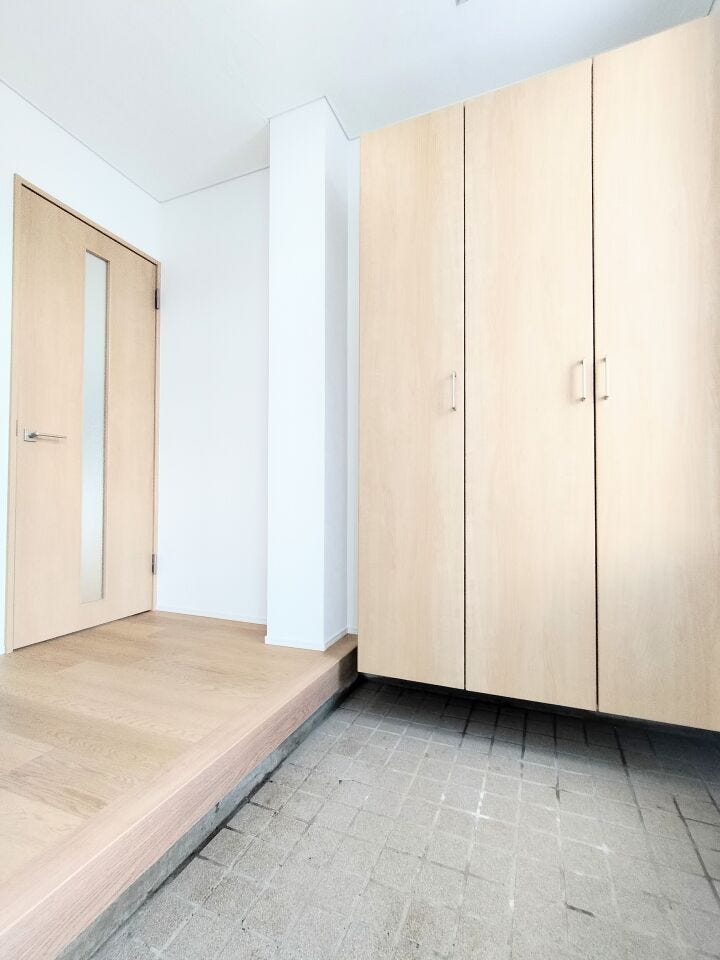 収納充実でスッキリ片付く玄関♪