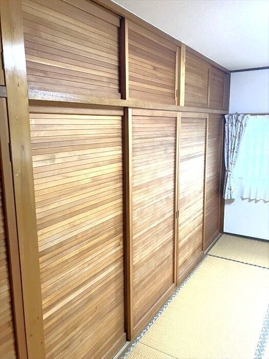 2階和室の収納
たくさん収納できます