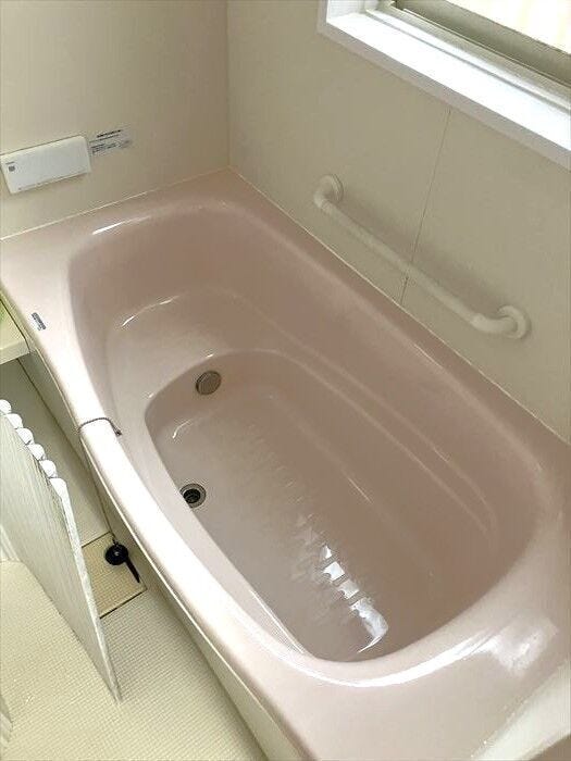 毎日の疲れも吹き飛ぶ浴室♪
足も広げてゆったりくつろげます。