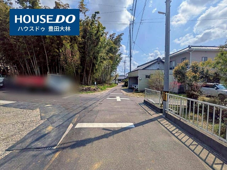 *寺部小学校・高橋中学校*
見るだけ聞くだけOK!【お気軽に資料請求!不動産のことならなんでも/ハウスドゥ豊田大林】