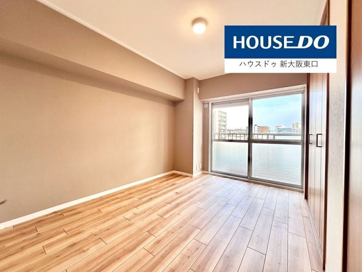 東向きの洋室
アクセントクロス