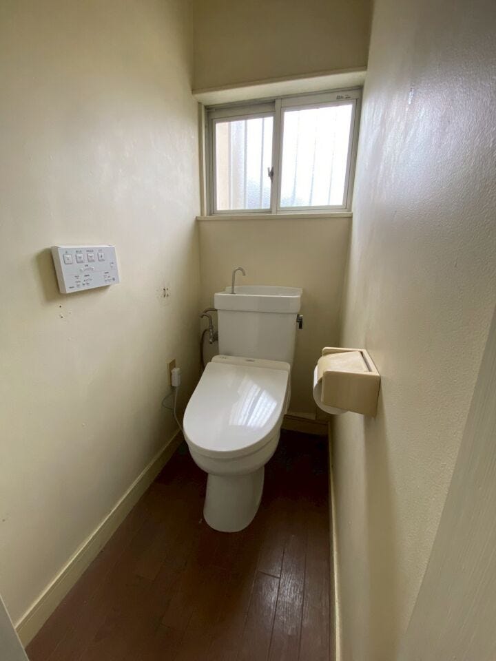 トイレ各階に完備!