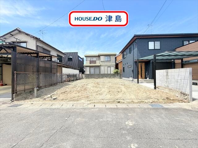 【外観】
永和小学校・永和中学校エリア。全居室南向き・2面採光のため明るく心地よい風が吹きぬける4LDK。