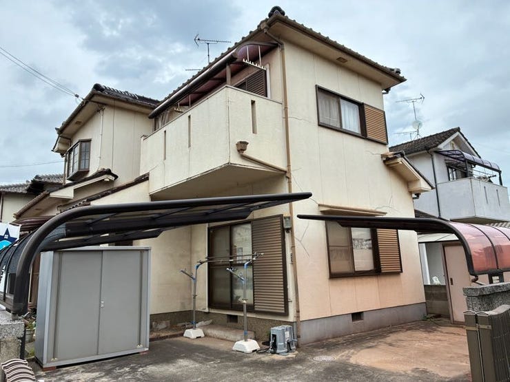 落ち着いた佇まいの戸建住宅