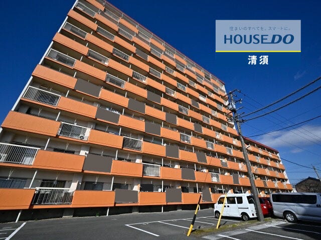 【外観】
1976年(昭和51年)02月築のマンションです。