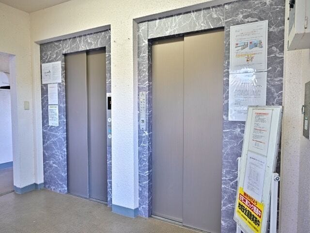 エレベーター2機あります♪