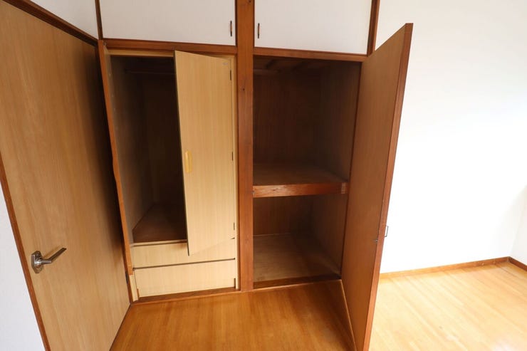 工夫一つで無限に広がるクローゼットの可能性。あなたの理想の部屋への手助けをしてくれます♪