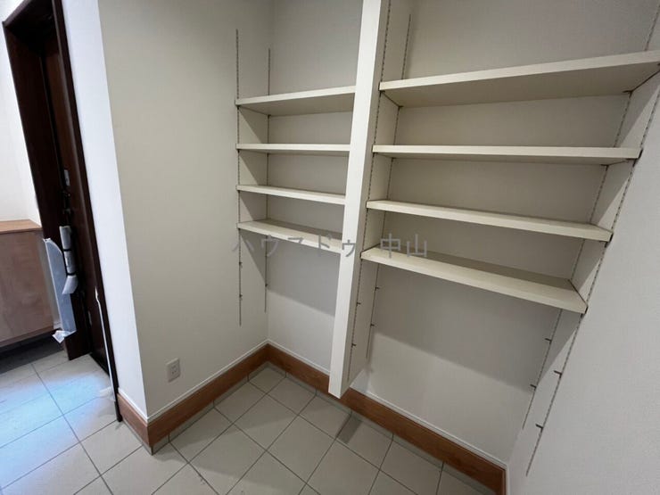 シューズクローク