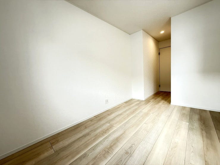 シンプルながら居心地の良い洋室空間です♪