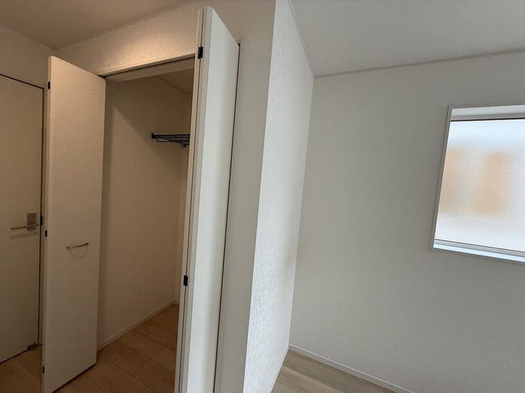 収納付きでお部屋をすっきり保てます!