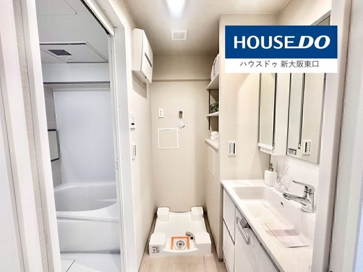 ゆったり余裕のある洗面所周り。
ドラム式洗濯機も設置可能です。