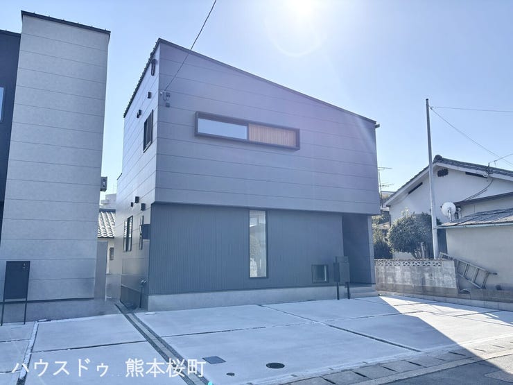 ■車と趣味の幅が広がる場所■単なる駐車スペースではない、洗車やタイヤ交換、DIYにも使える多目的な屋外スペースです。