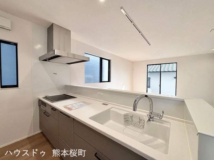 ■家族の「美味しい」が集まる舞台■高い機能性と美しいデザインを両立。料理する人も、待つ人も、笑顔になれる場所です。